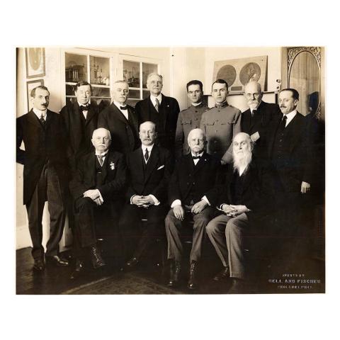 Portrait of principal attendees at Franklin Medal ceremony, 5/18/1918.
