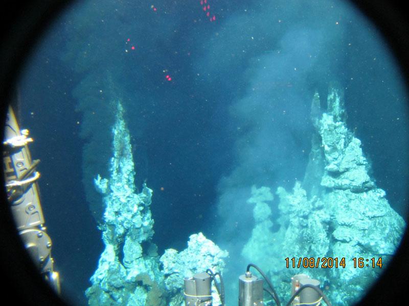 View of hydrothermal vents from DSV Alvi.